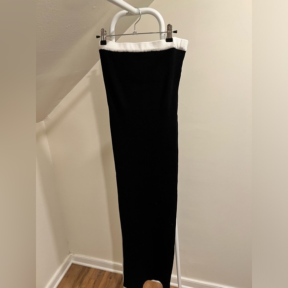 PepperMayo - When in Rome Knit Maxi Dress - Black - Picture 3 of 4